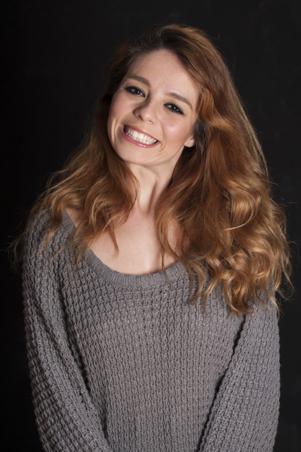 Elena R.
